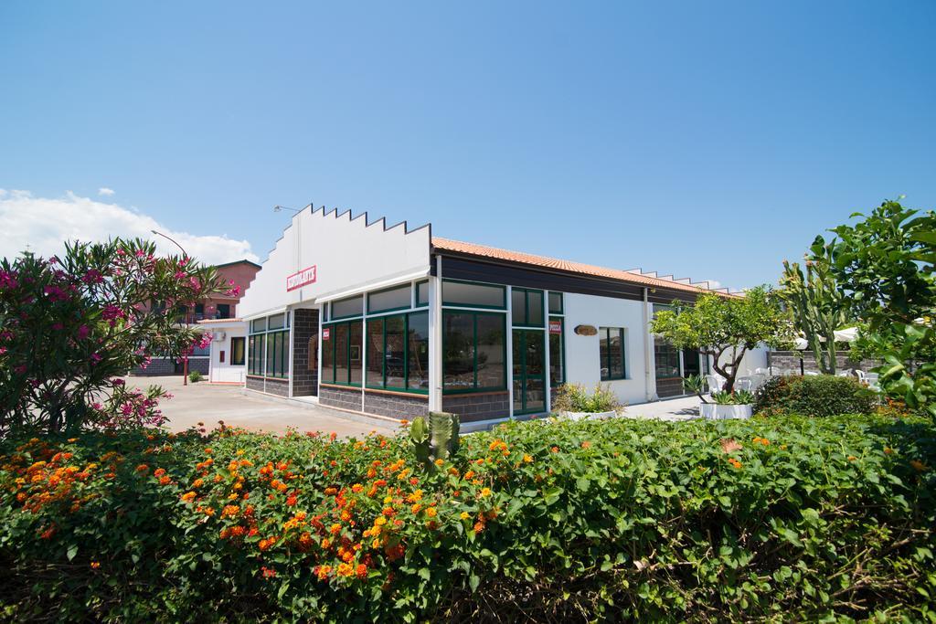 Villaggio Alkantara Giardini Naxos Exterior foto